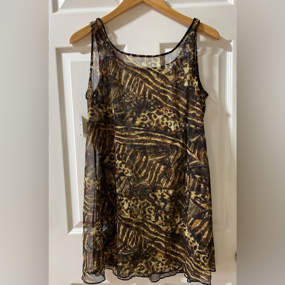 Medium leopard pattern night gown